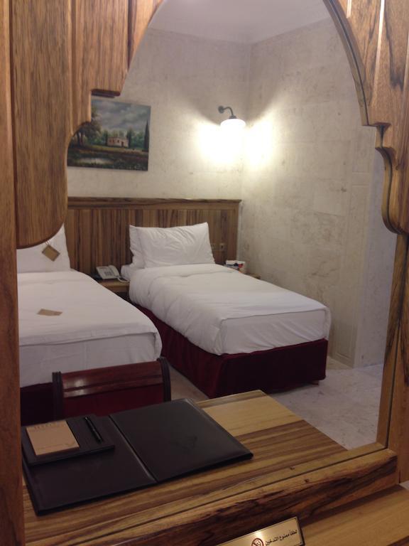 Assaha Ghobeiry Hotel Beyrut Oda fotoğraf